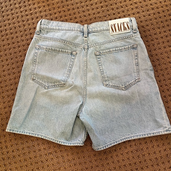 Mother Denim Pleated Fun Shorts - 27 - Picture 3 of 6